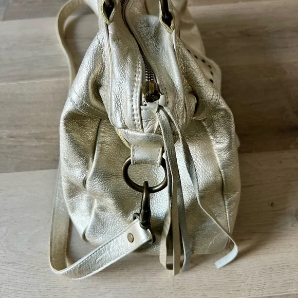 Moni Moni Gold Leather Shoulder Bag - Picture 5 of 10